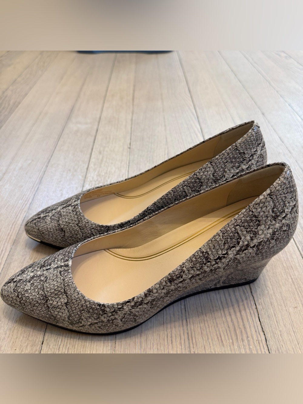 Cole Haan Women’s Grand Ambition 55mm Viper Print Leather Wedge Pumps NEW 8.5B
